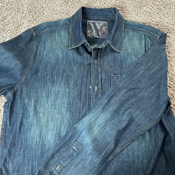 Joe’s Jeans denim shirt - Picture 2 of 4